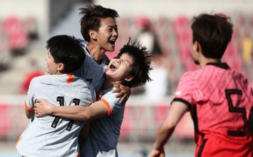 刘璇爆料女足视频播放,揭秘视频播放背后的故事  第3张